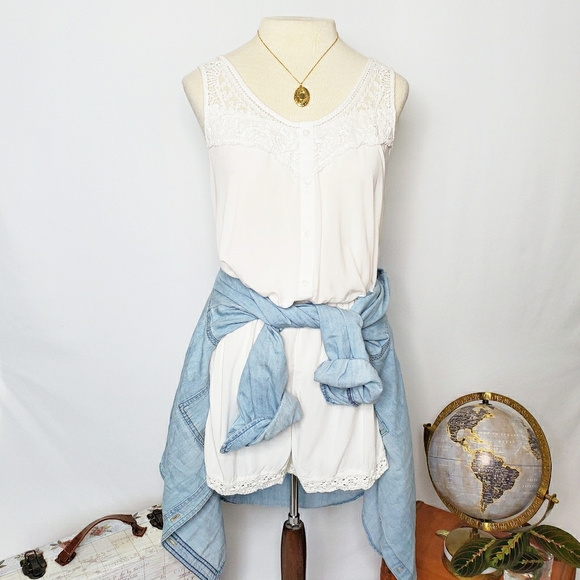 White Garage Lace Short Romper - Size XS (NWOT) - Picture 2 of 8